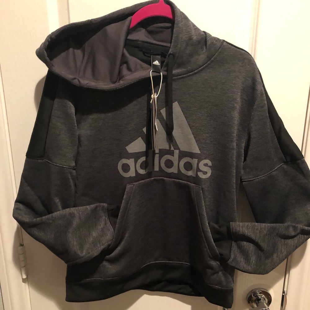 ADIDAS SIZE LARGE WOMEN’S SWEATSHIRT